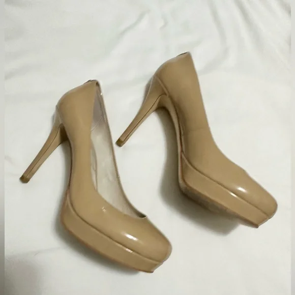3 for 10 - Michael Kors Round toe heels - Picture 7 of 7